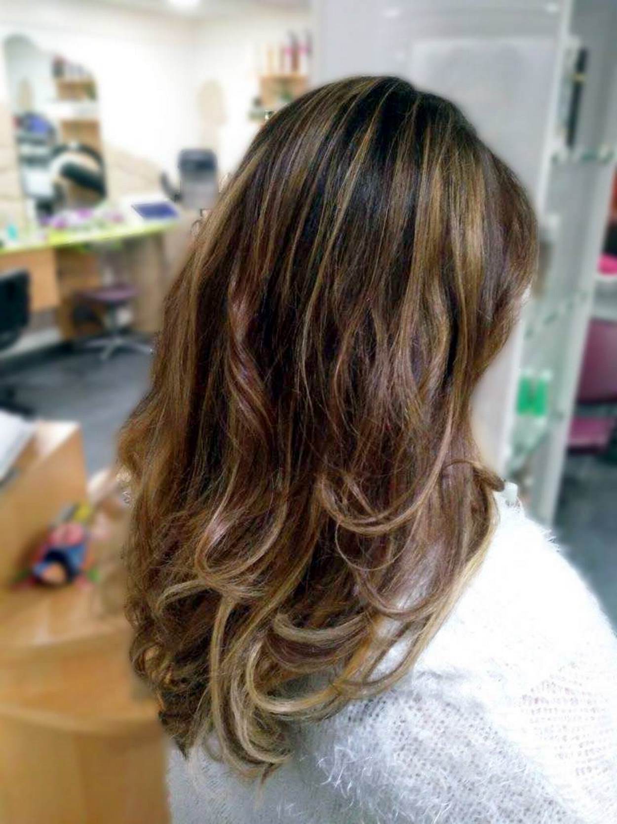 Mèches naturelles sur cheveux longs